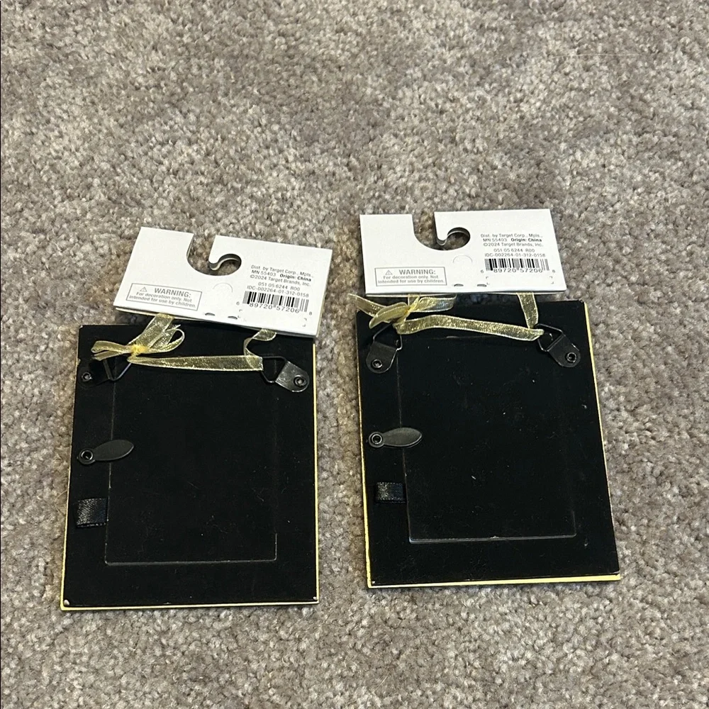 Wondershop 2024 Gold Accent picture Frame ornament (2)